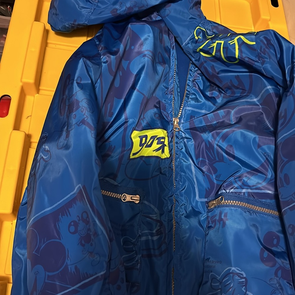 Mickey Mouse Rain Gear Set - Picture 7 of 8